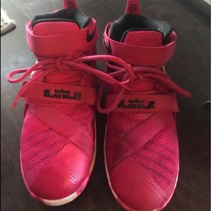 Nike Shoes - Nike sneakers Nike Shoes - Nike sneakers